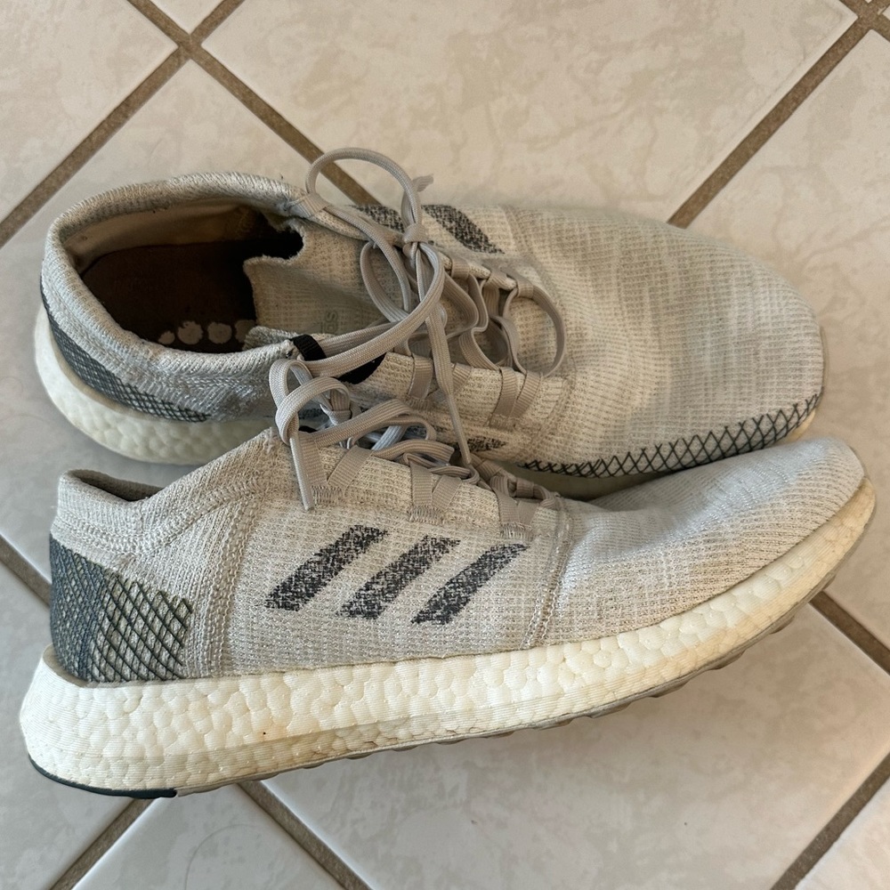 Adidas 10.5 UltraBoost - Mens